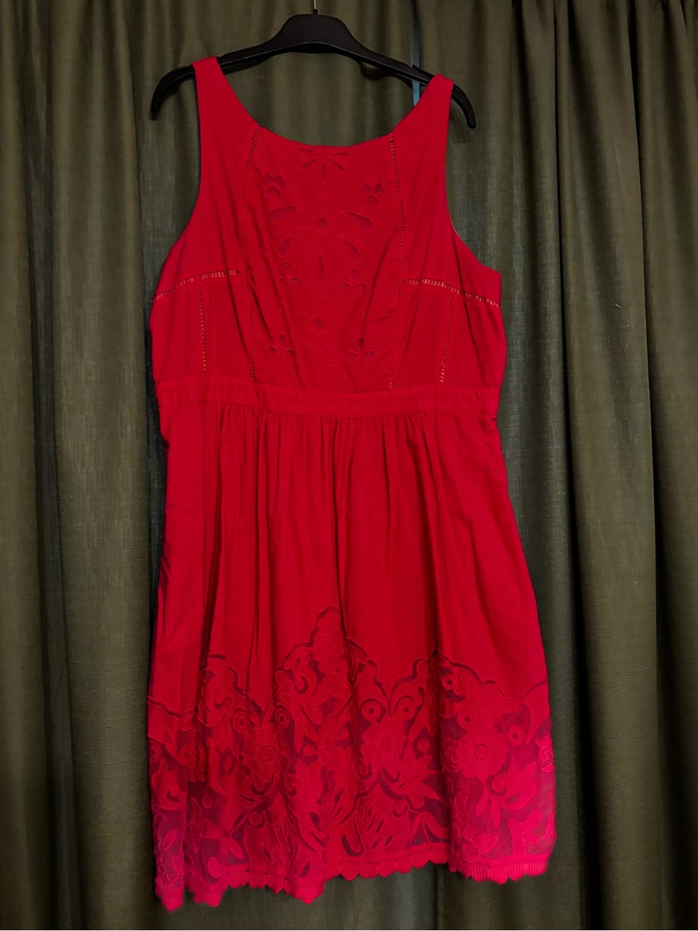 Anthropology -fuchsia Sleeveless Embroidered Sundress